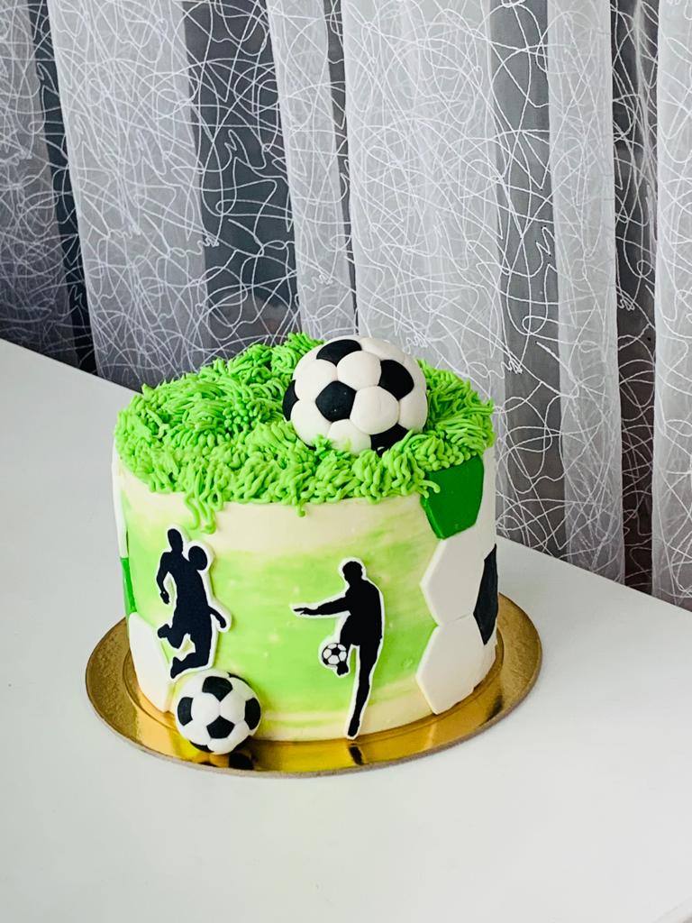 муссовый торт на день рождения