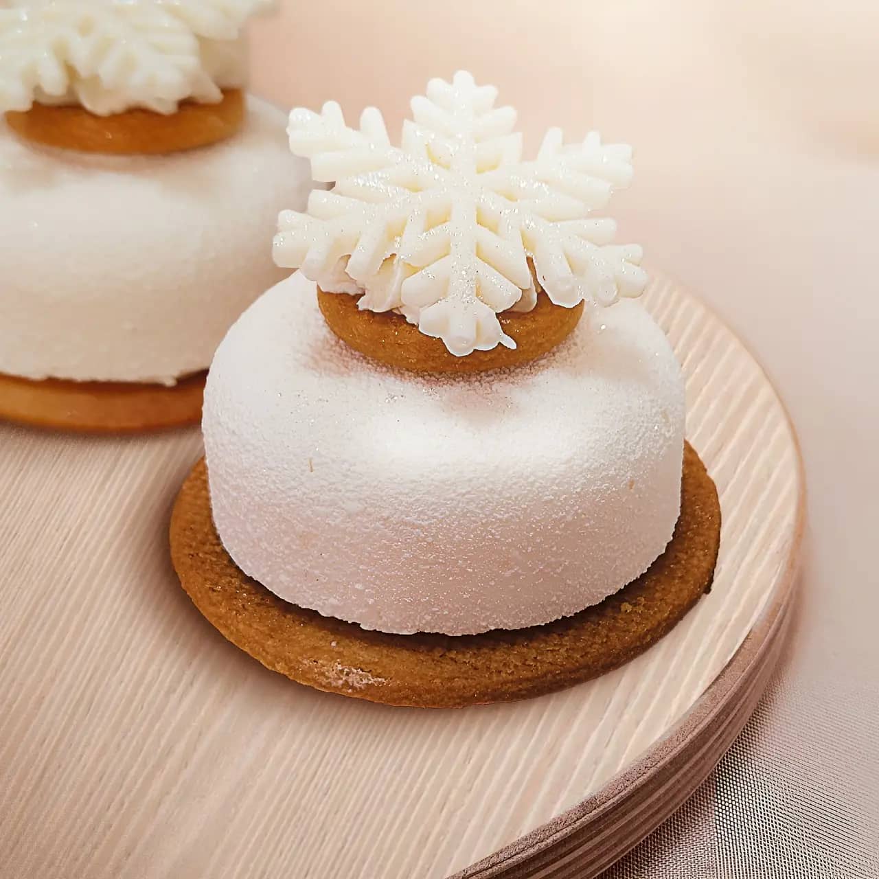 купить новогоднее пирожное